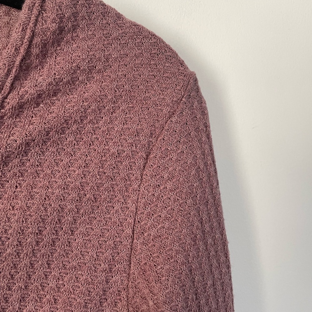 Long sleeved crop top